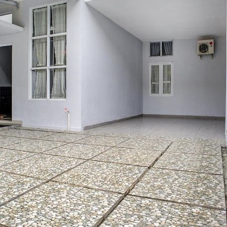 Oyo 3690 Wisma Yani Syariah Padang  Exterior foto